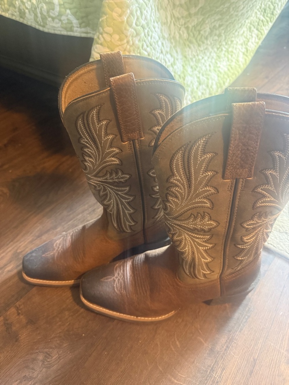Ariat Brown Western Embroidered Leather Cowboy Boots